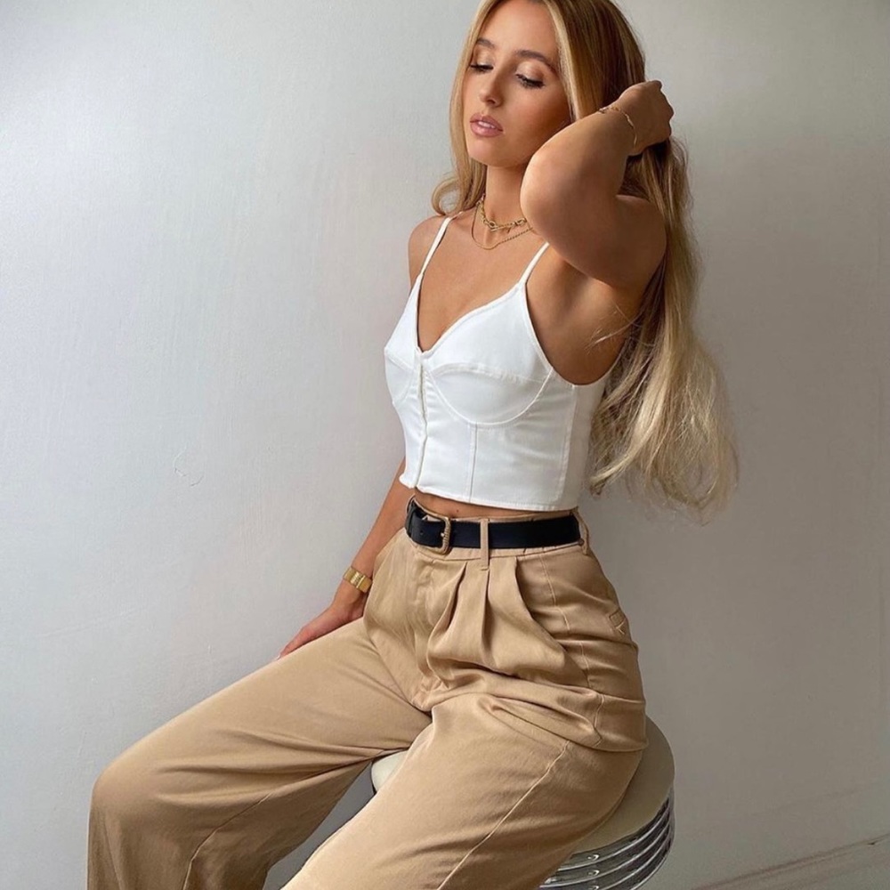NWT ZARA PLEATED TAPERED PANTS , Bloggers Fav - Picture 4 of 8